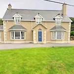 Benroe House 5 Bedrooms Casa vacanze *