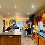 Benroe House 5 Bedrooms