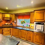 Benroe House 5 Bedrooms Casa vacanze Killybegs