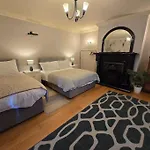 Benroe House 5 Bedrooms * Killybegs