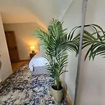 Benroe House 5 Bedrooms Killybegs