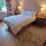 Benroe House 5 Bedrooms