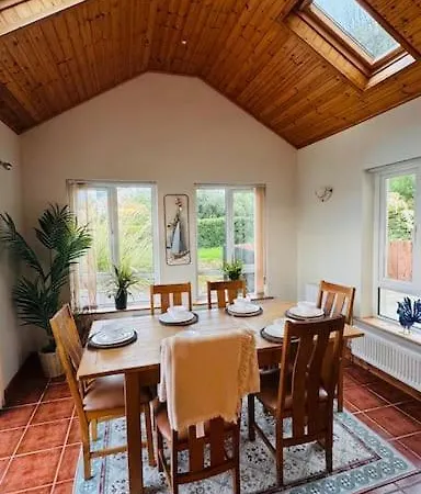 度假居 Benroe House 5 Bedrooms *