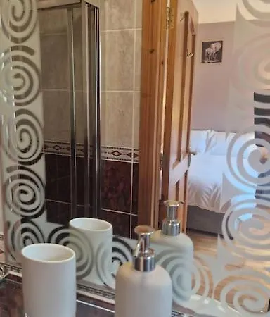 Holiday home Benroe House 5 Bedrooms Killybegs