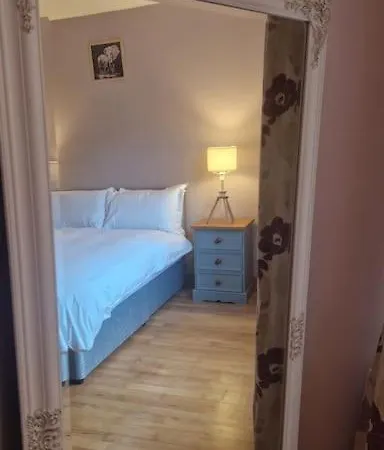 Benroe House 5 Bedrooms 度假居 *