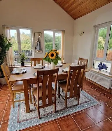 度假居 Benroe House 5 Bedrooms *