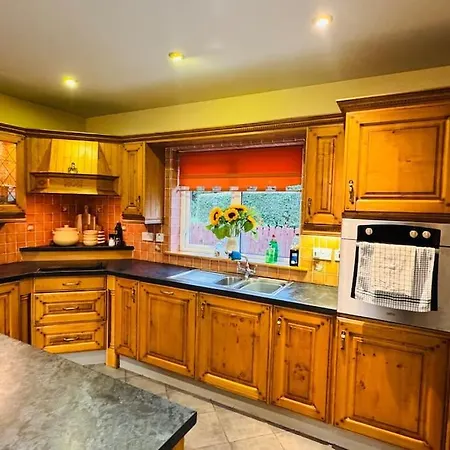 Benroe House 5 Bedrooms Holiday home Killybegs