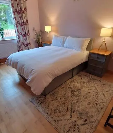 Benroe House 5 Bedrooms