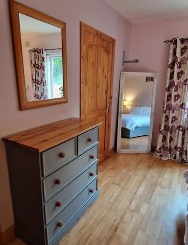 Сasa de vacaciones Benroe House 5 Bedrooms Killybegs