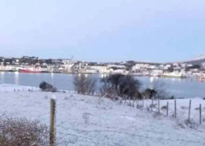 Benroe House 5 Bedrooms *