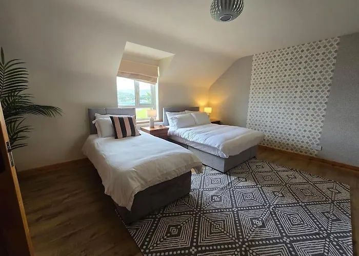 Benroe House 5 Bedrooms Сasa de vacaciones Killybegs