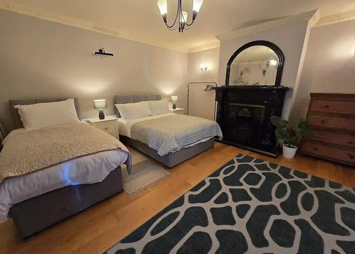 Benroe House 5 Bedrooms * Killybegs