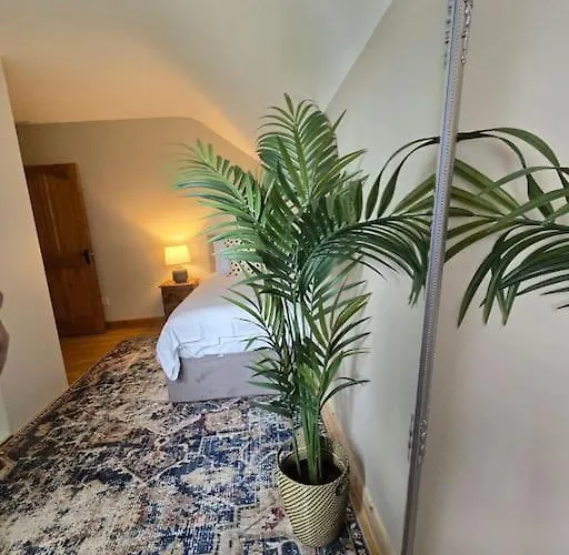 Benroe House 5 Bedrooms Killybegs