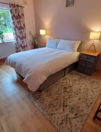 Benroe House 5 Bedrooms