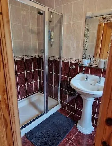 Сasa de vacaciones Benroe House 5 Bedrooms *